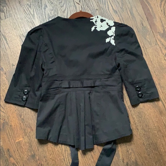 Anthro - 3/4 Bell Sleeve Blazer- Like New- Size 2 - Picture 5 of 7